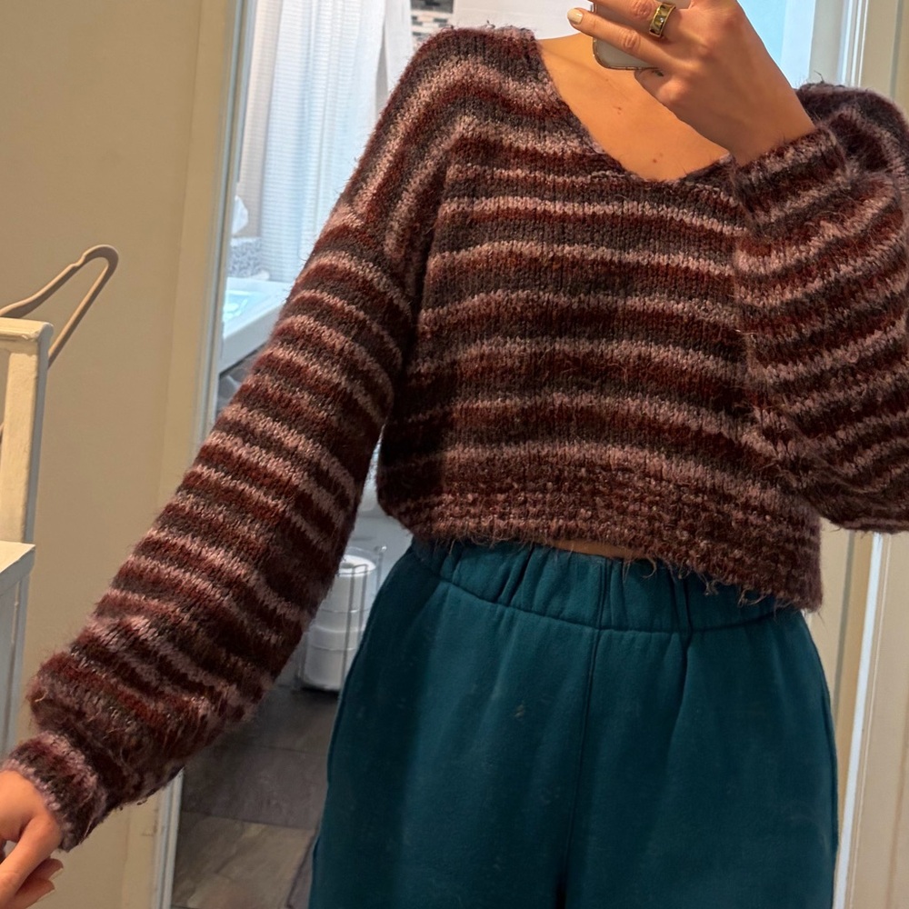 Urban Outfitters Burgundy and White Striped V-Neck Sweater - Picture 4 of 4